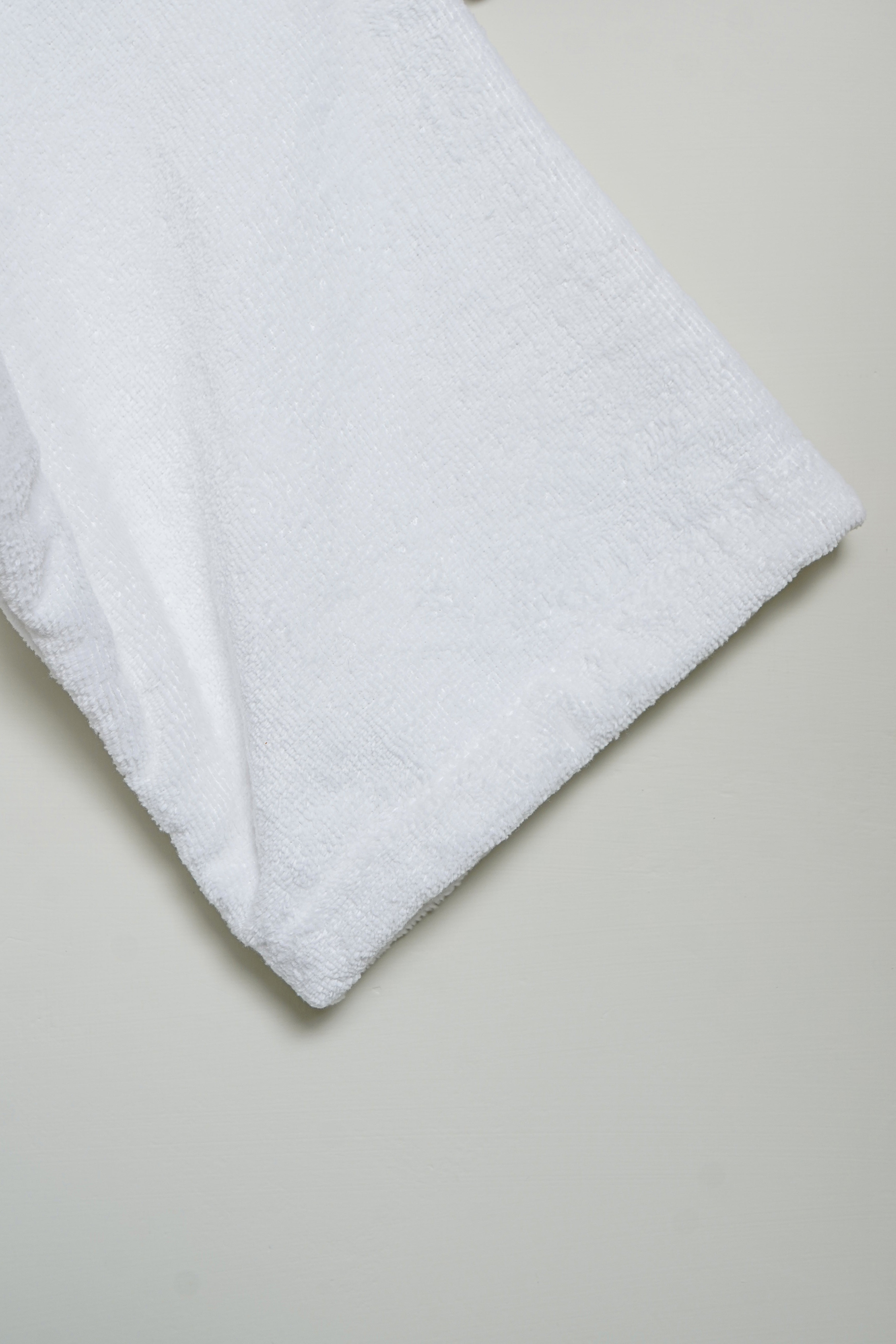 Umbrella Elite White Velour Bathrobe Set